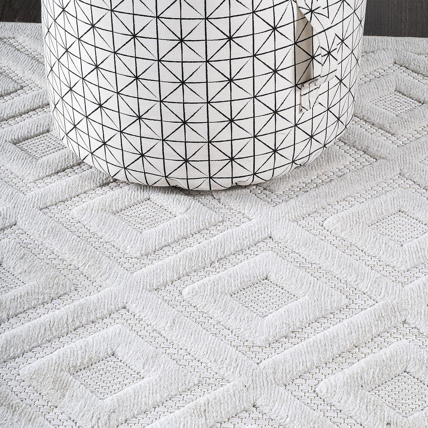 imageJONATHAN Y Diamond Trellis Indoor Outdoor Round Area Rug 5 Ft Dark Gray Portmany Neutral for Backyard Patio Porch EasyCleaning High Traffic PetFriendly NonShedding IBZ104A5RIvory