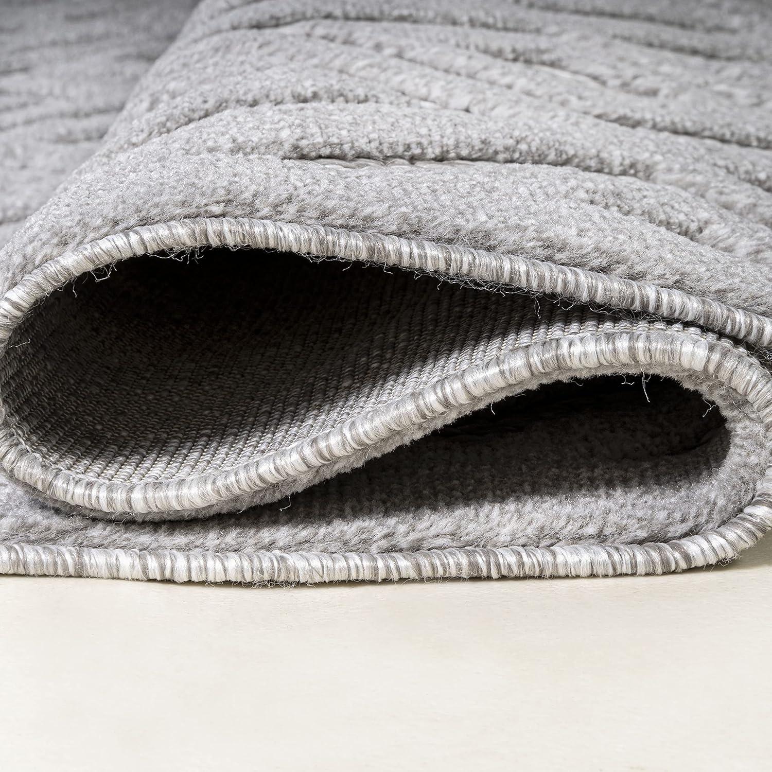 imageJONATHAN Y Diamond Trellis Indoor Outdoor Round Area Rug 5 Ft Dark Gray Portmany Neutral for Backyard Patio Porch EasyCleaning High Traffic PetFriendly NonShedding IBZ104A5RLight Gray