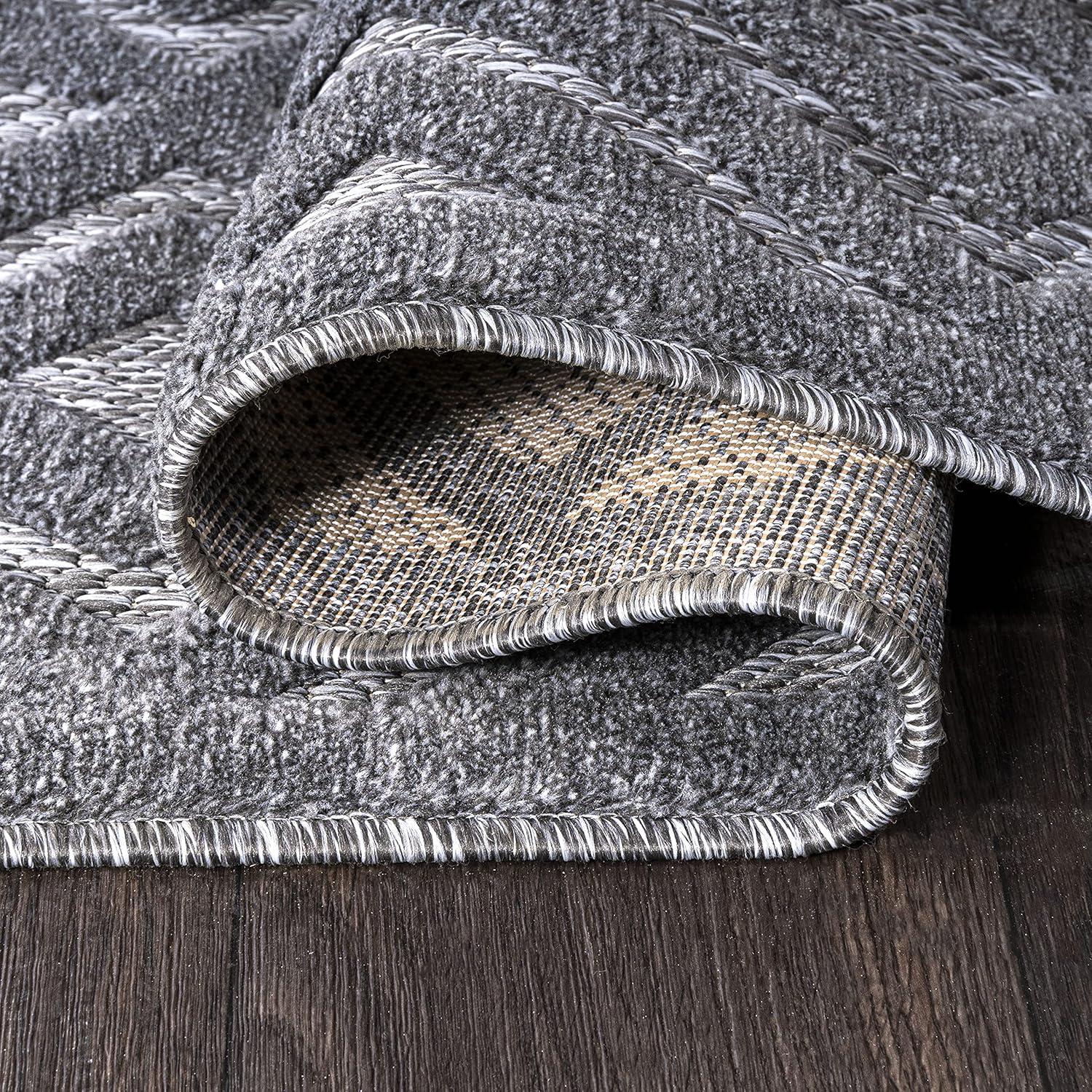 imageJONATHAN Y Diamond Trellis Indoor Outdoor Round Area Rug 5 Ft Dark Gray Portmany Neutral for Backyard Patio Porch EasyCleaning High Traffic PetFriendly NonShedding IBZ104A5RDark Gray