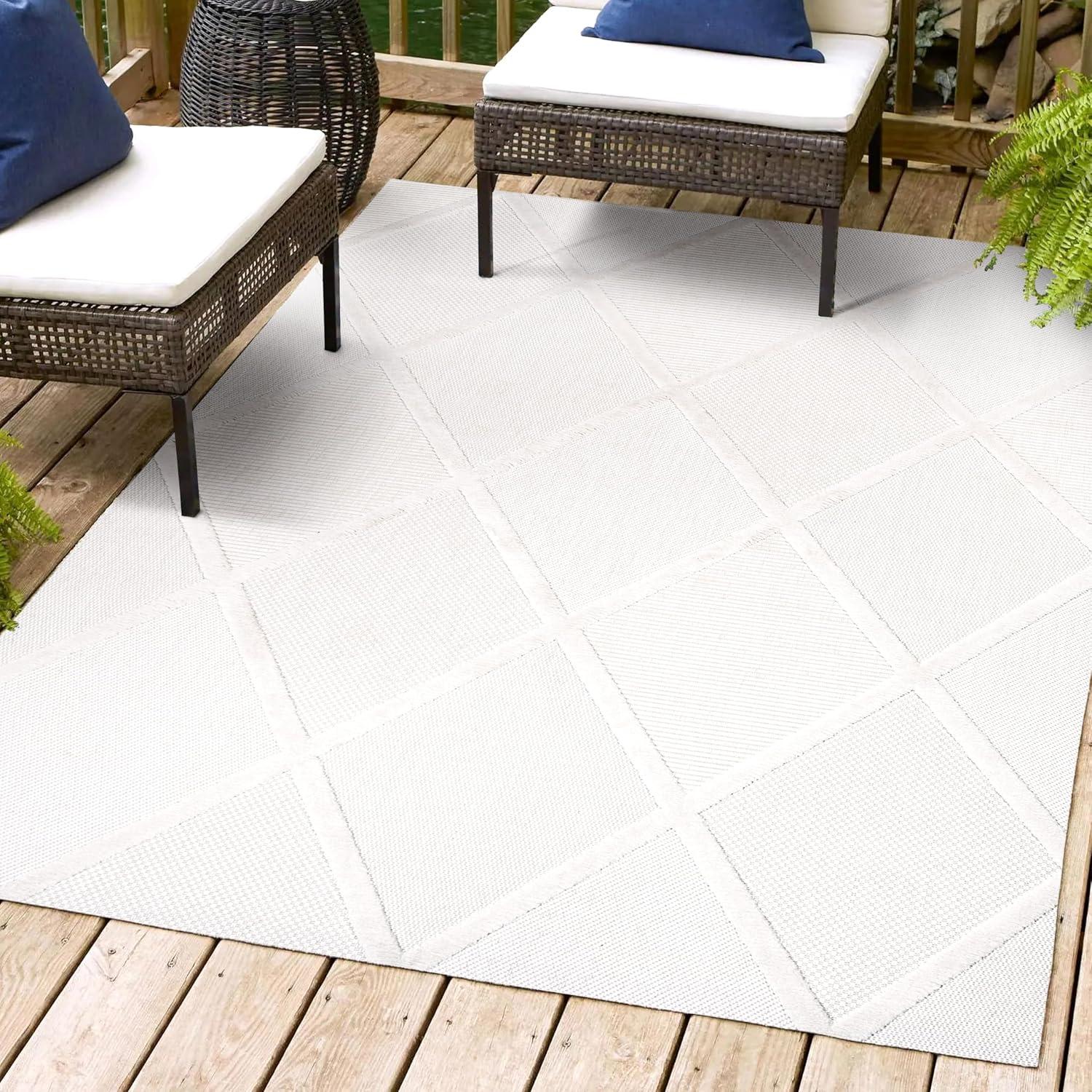 imageJONATHAN Y Diamond Trellis Indoor Outdoor Runner Rug 2X8 Dark Gray Salines for Backyard Patio Porch EasyCleaning High Traffic PetFriendly NonShedding IBZ101A28Ivory