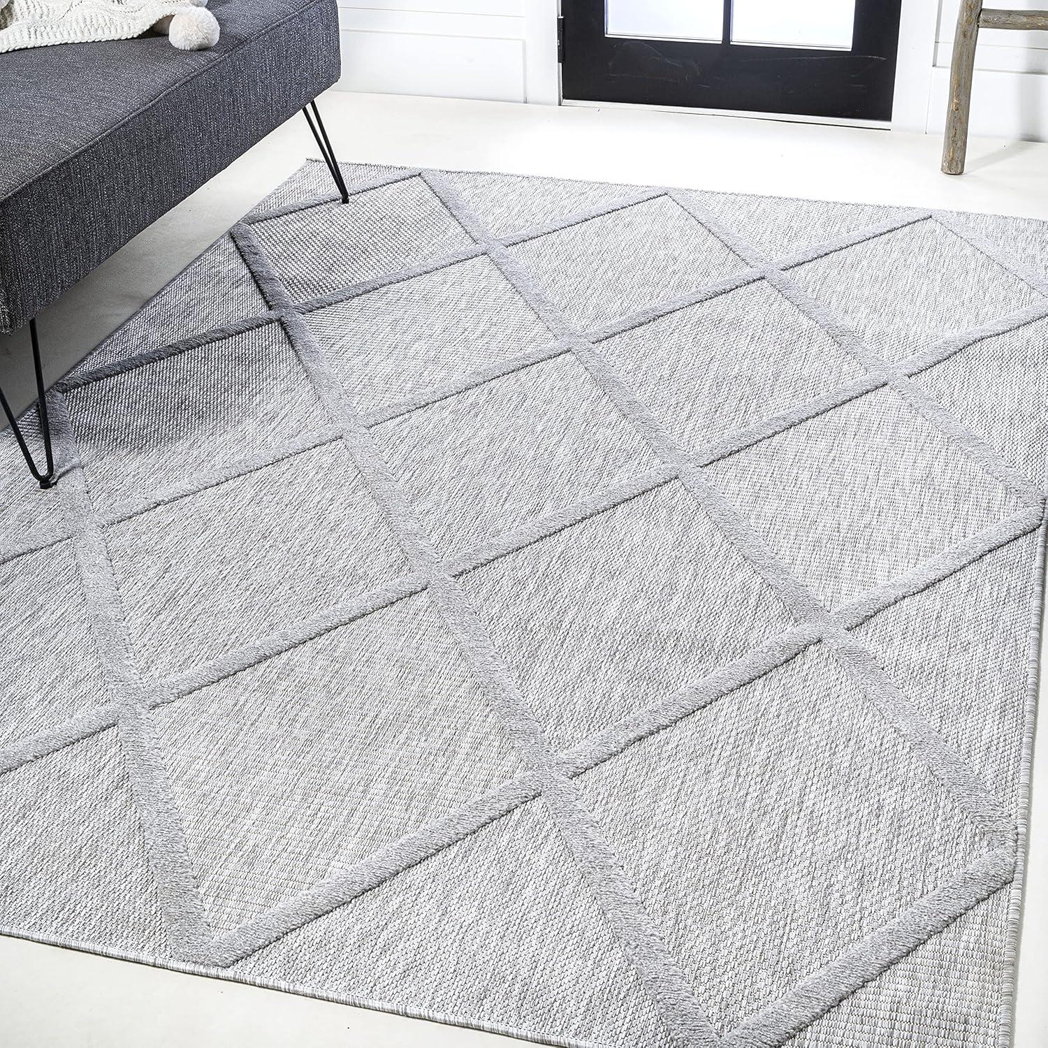 imageJONATHAN Y Diamond Trellis Indoor Outdoor Runner Rug 2X8 Dark Gray Salines for Backyard Patio Porch EasyCleaning High Traffic PetFriendly NonShedding IBZ101A28Light Gray