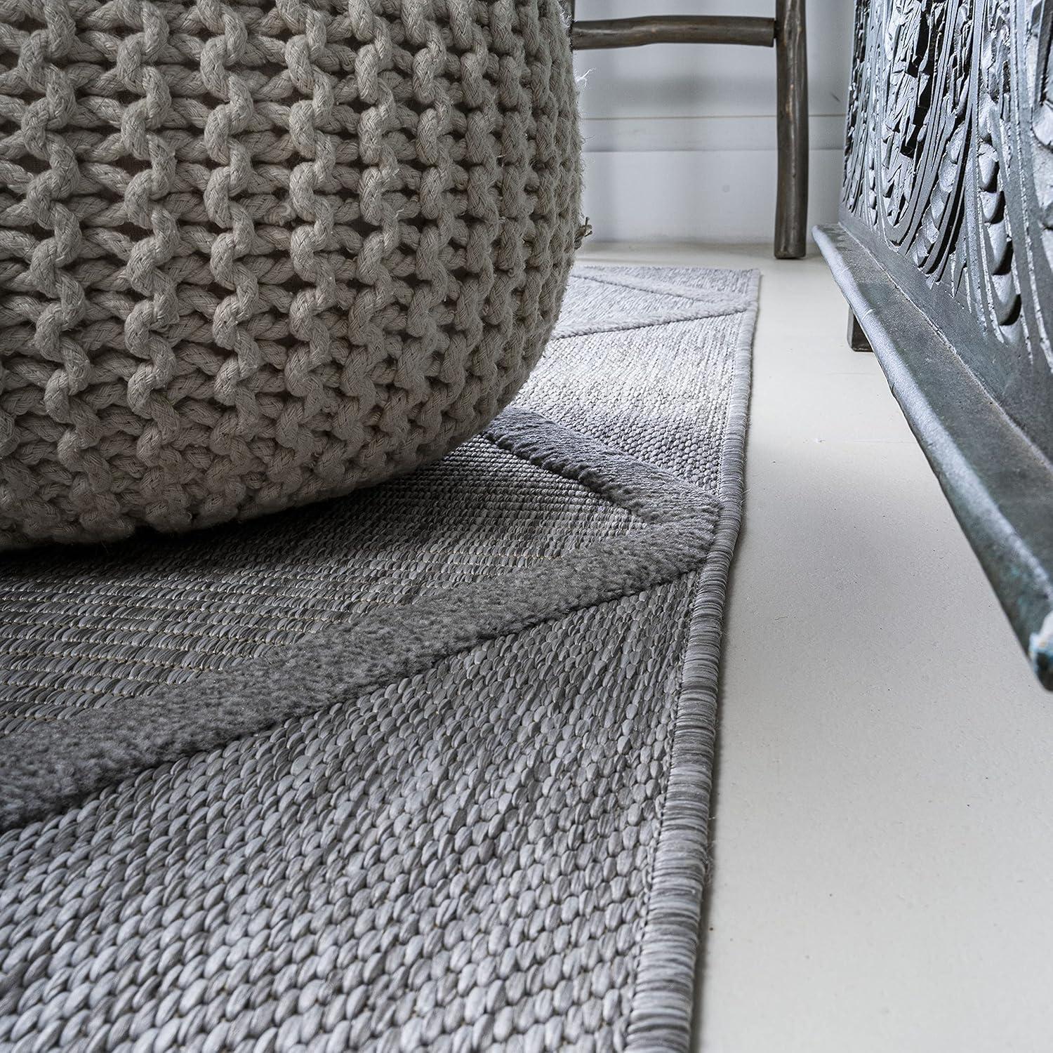 imageJONATHAN Y Diamond Trellis Indoor Outdoor Runner Rug 2X8 Dark Gray Salines for Backyard Patio Porch EasyCleaning High Traffic PetFriendly NonShedding IBZ101A28Light Gray