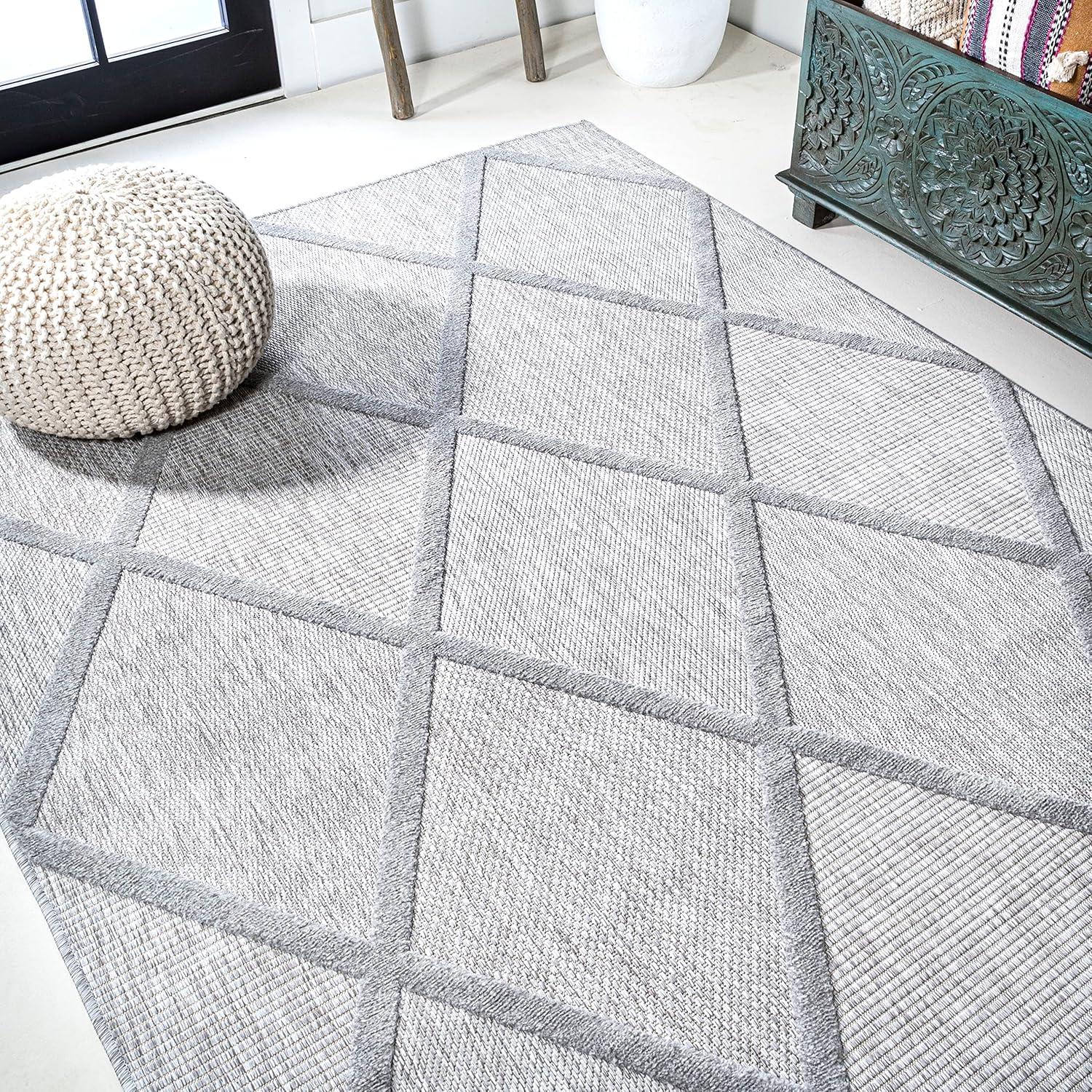 imageJONATHAN Y Diamond Trellis Indoor Outdoor Runner Rug 2X8 Dark Gray Salines for Backyard Patio Porch EasyCleaning High Traffic PetFriendly NonShedding IBZ101A28Light Gray