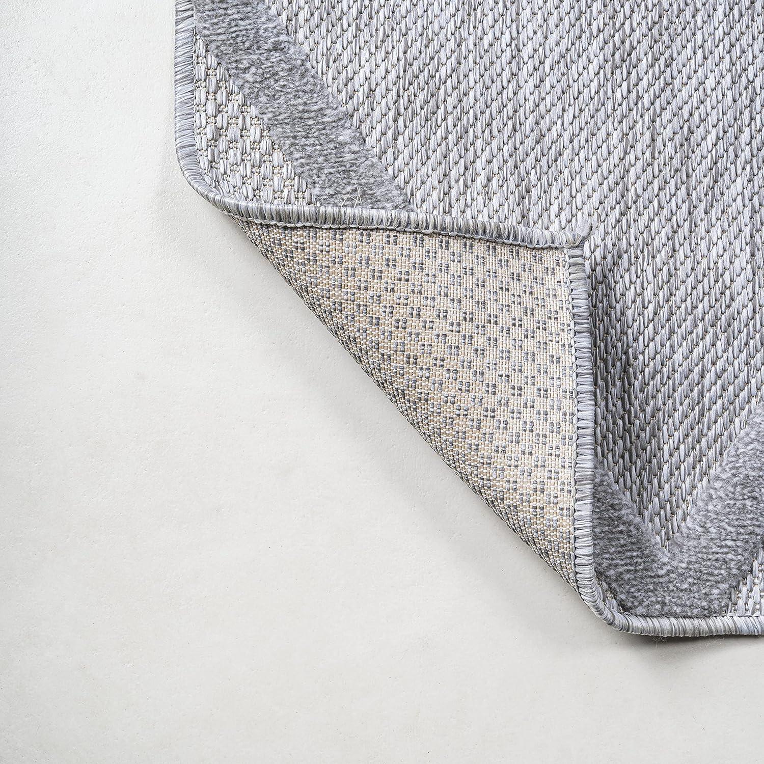 imageJONATHAN Y Diamond Trellis Indoor Outdoor Runner Rug 2X8 Dark Gray Salines for Backyard Patio Porch EasyCleaning High Traffic PetFriendly NonShedding IBZ101A28Light Gray