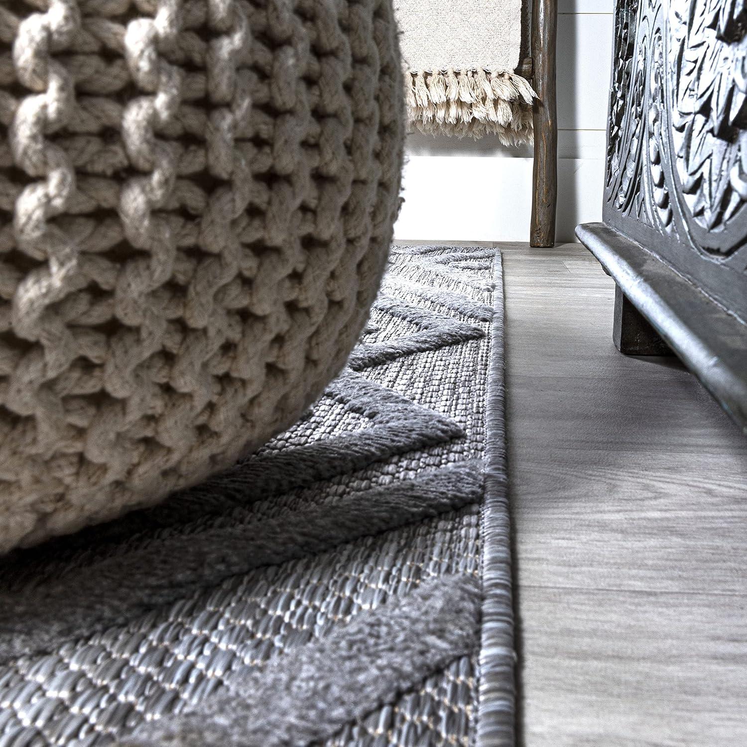 imageJONATHAN Y Moroccan Diamond Indoor Outdoor Round Area Rug 5 Ft Ivory Balansat for Backyard Patio Porch EasyCleaning High Traffic PetFriendly NonShedding IBZ100D5RLight Gray