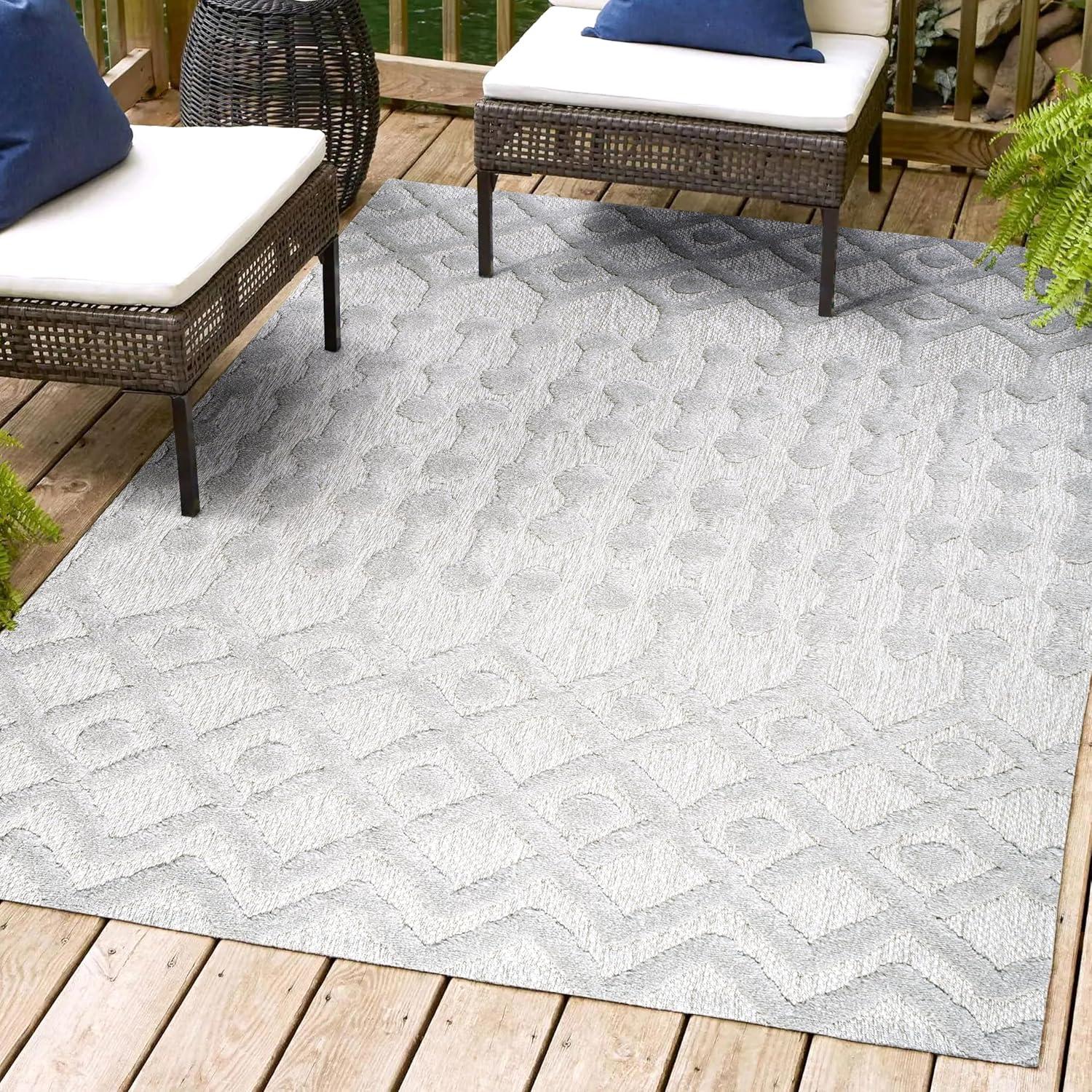 imageJONATHAN Y Moroccan Diamond Indoor Outdoor Round Area Rug 5 Ft Light Gray Peralta for Backyard Patio Porch EasyCleaning High Traffic PetFriendly NonShedding IBZ103C5RLight Gray