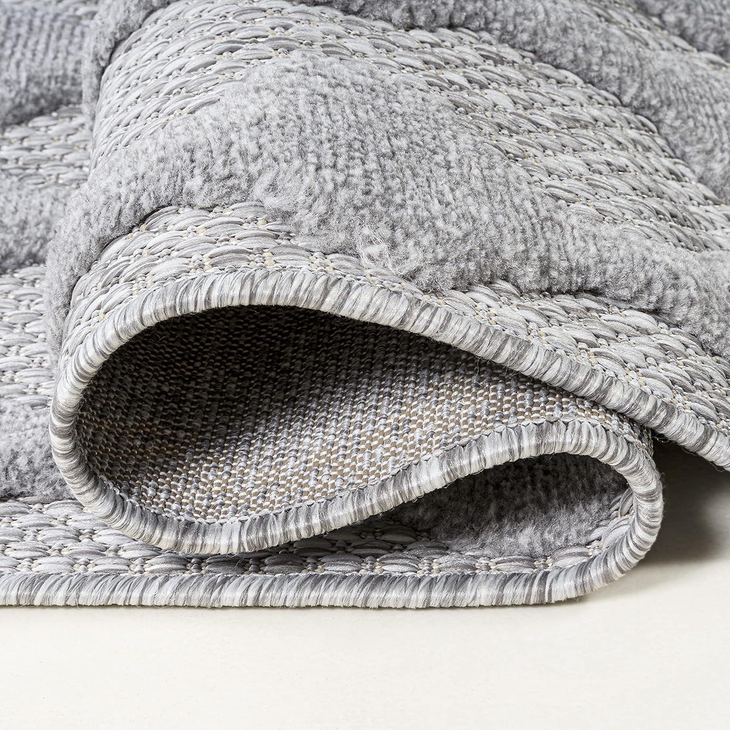 imageJONATHAN Y Moroccan Diamond Indoor Outdoor Round Area Rug 5 Ft Light Gray Peralta for Backyard Patio Porch EasyCleaning High Traffic PetFriendly NonShedding IBZ103C5RLight Gray