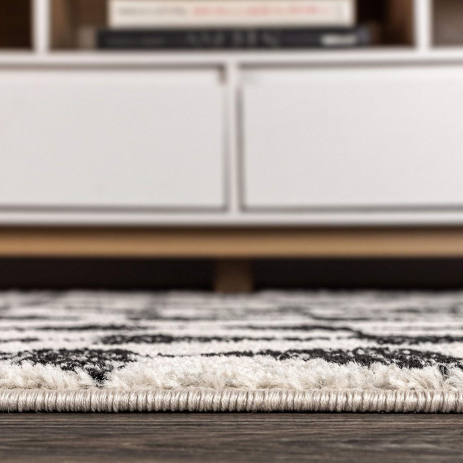 imageJONATHAN Y Aisha Moroccan Triangle Geometric BlackCream Indoor Area Rug 8x10 Contemporary Modern EasyCleaning for Living Room Bedroom Kitchen Pet Friendly NonShedding MOH206C8CreamBlack