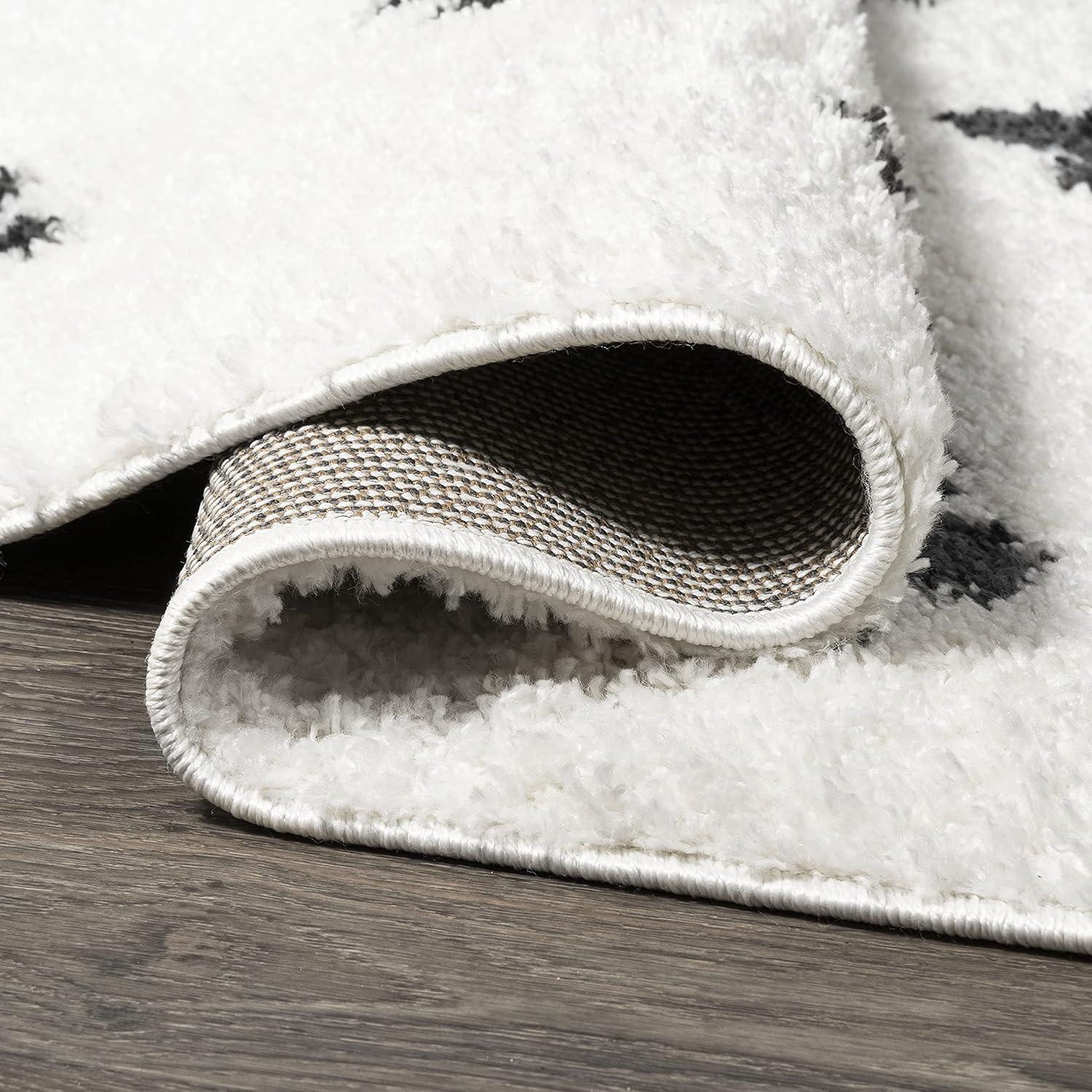 imageJONATHAN Y Cristo Berber Geometric Shag WhiteGray Runner Rug 2x8 Bohemian Contemporary EasyCleaning for Living Room Bedroom Kitchen Pet Friendly NonShedding MOH403A28WhiteGray