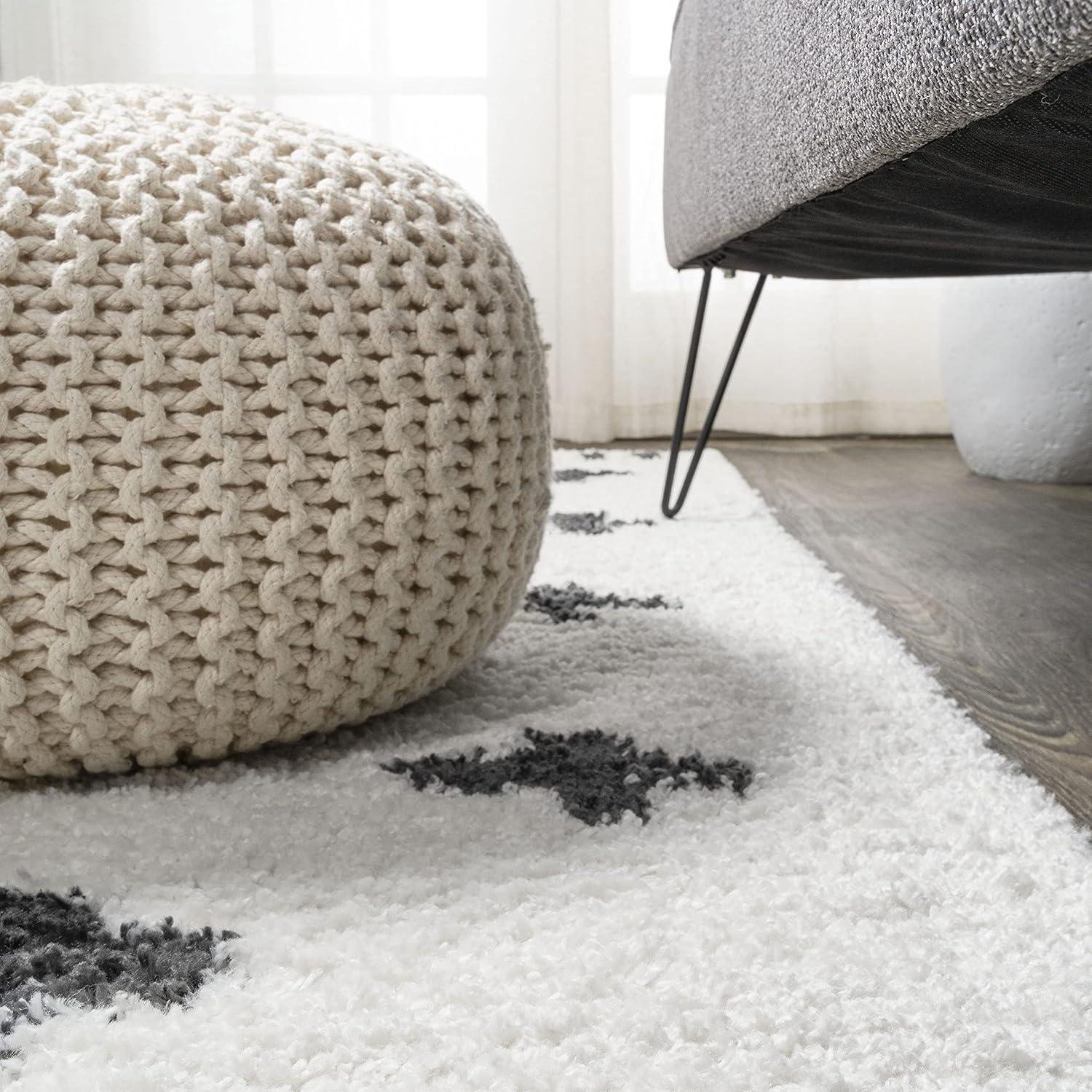 imageJONATHAN Y Cristo Berber Geometric Shag WhiteGray Runner Rug 2x8 Bohemian Contemporary EasyCleaning for Living Room Bedroom Kitchen Pet Friendly NonShedding MOH403A28WhiteGray