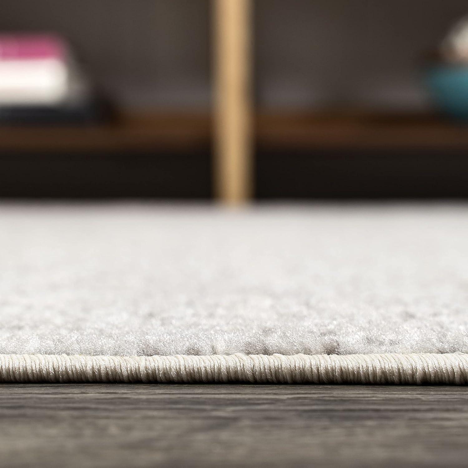 imageJONATHAN Y Shore Modern Gradient GrayCream Indoor Area Rug 5x8 Contemporary Transitional EasyCleaning for Living Room Bedroom Kitchen Pet Friendly NonShedding CTP111A5GrayCream