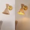 JONATHAN Y JYL1601A Zoey 10″ 1-Light Mid-Century Vintage Retro Rattan/Metal LED Sconce with Adjustable Shade, for Bedroom, Living Room, Kitchen, Office, Light Brown/Brass Gold(Light Brown/Brass Gold)