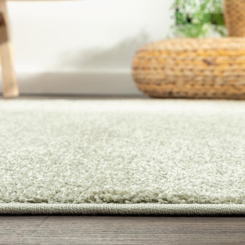imageJONATHAN Y Haze Solid LowPile Green 5 Round Indoor Area Rug CoastalBohemianMinimalistClassic EasyCleaning for Living RoomBedroomKitchenPet FriendlyNonShedding SEU100O5R