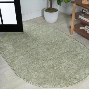 JONATHAN Y Haze Solid Low-Pile Green 3×5 Oval Indoor Area Rug, Coastal,Bohemian,Minimalist,Classic, Easy-Cleaning for Living Room,Bedroom,Kitchen,Pet Friendly,Non-Shedding (SEU100O-3OV)