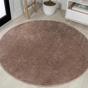 JONATHAN Y Haze Solid Low-Pile Brown 5′ Round Indoor Area Rug, Coastal,Bohemian,Minimalist,Classic, Easy-Cleaning for Living Room,Bedroom,Kitchen,Pet Friendly,Non-Shedding (SEU100J-5R)