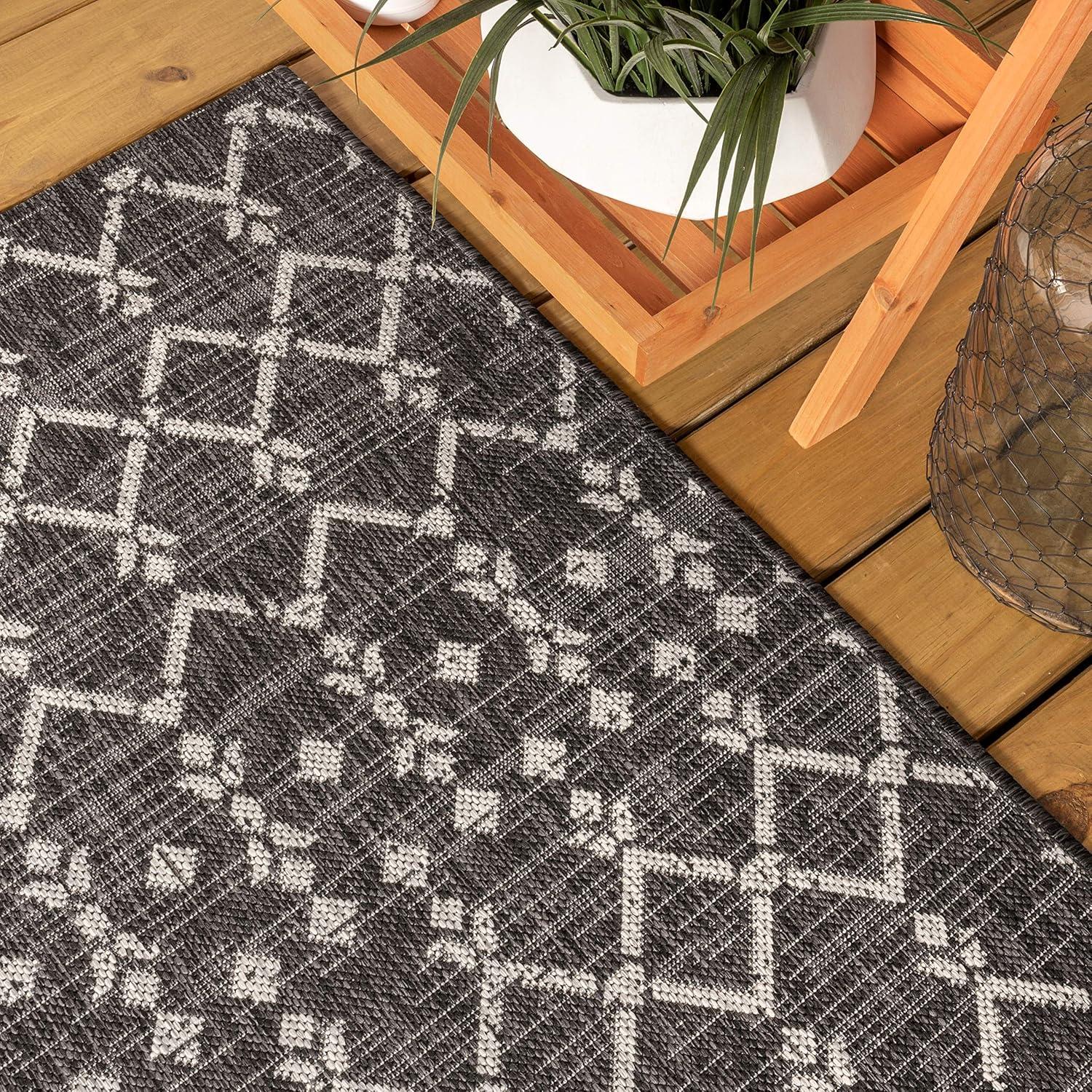 image:imageJONATHAN Y Moroccan Geometric Indoor Outdoor Square Area Rug 5X5 NavyBeige Ourika Textured Weave for Backyard Patio Porch EasyCleaning High Traffic PetFriendly NonShedding SMB108K5SQBlackGray