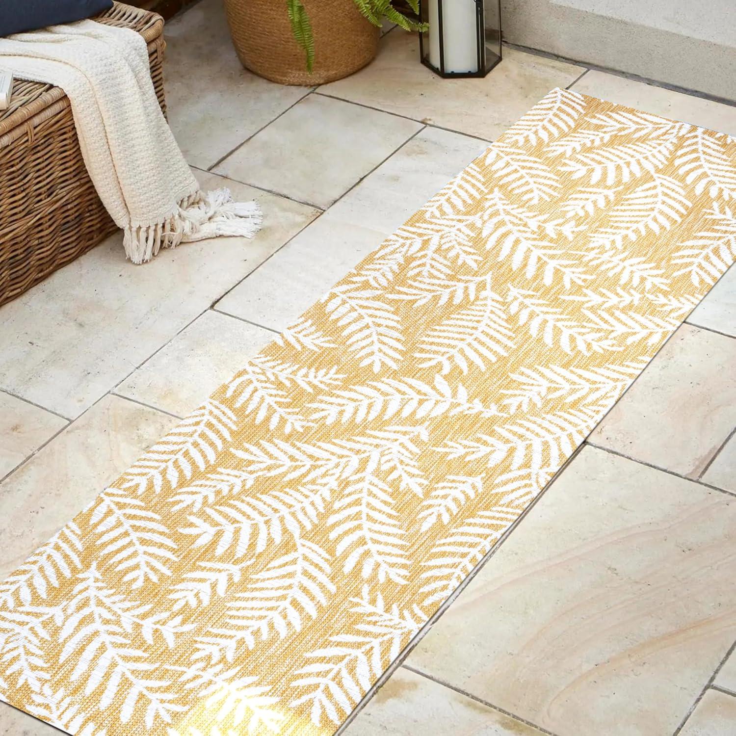 image:imageJONATHAN Y Palm Frond Indoor Outdoor Round Area Rug 5 Ft CreamGreen Nevis for Backyard Patio Porch EasyCleaning High Traffic PetFriendly NonShedding SMB119G5RYellowCream