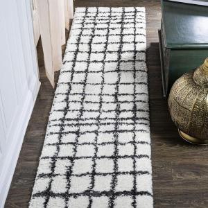 JONATHAN Y Arenal Geometric Grid Shag White/Gray Indoor Area Rug, 3×5, Bohemian, Contemporary, Easy-Cleaning for Living Room, Bedroom, Kitchen, Pet Friendly, Non-Shedding (MOH409A-3)(2′ x 8′ (Runner))
