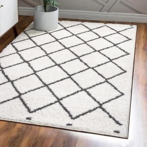 JONATHAN Y Cami Diamond Shag White/Gray Indoor Area Rug, 3×5, Moroccan, Bohemian, Contemporary, Easy-Cleaning for Living Room, Bedroom, Kitchen, Pet Friendly, Non-Shedding (MOH410A-3)(5’1″ x 8′ (Rectangular))