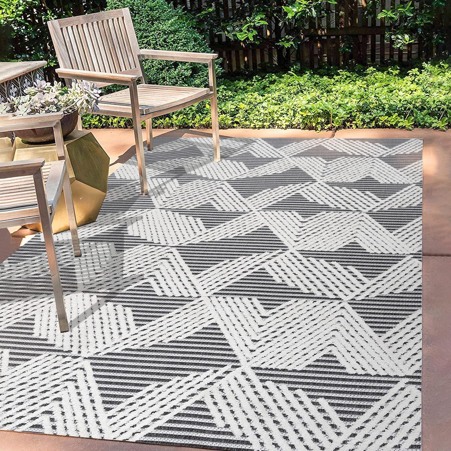 image:imageJONATHAN Y Art Deco Geometric Indoor Outdoor Runner Rug 2X8 Beige Jazz HighLow Pile for Backyard Patio Porch EasyCleaning High Traffic PetFriendly NonShedding SBH106B28BlackIvory