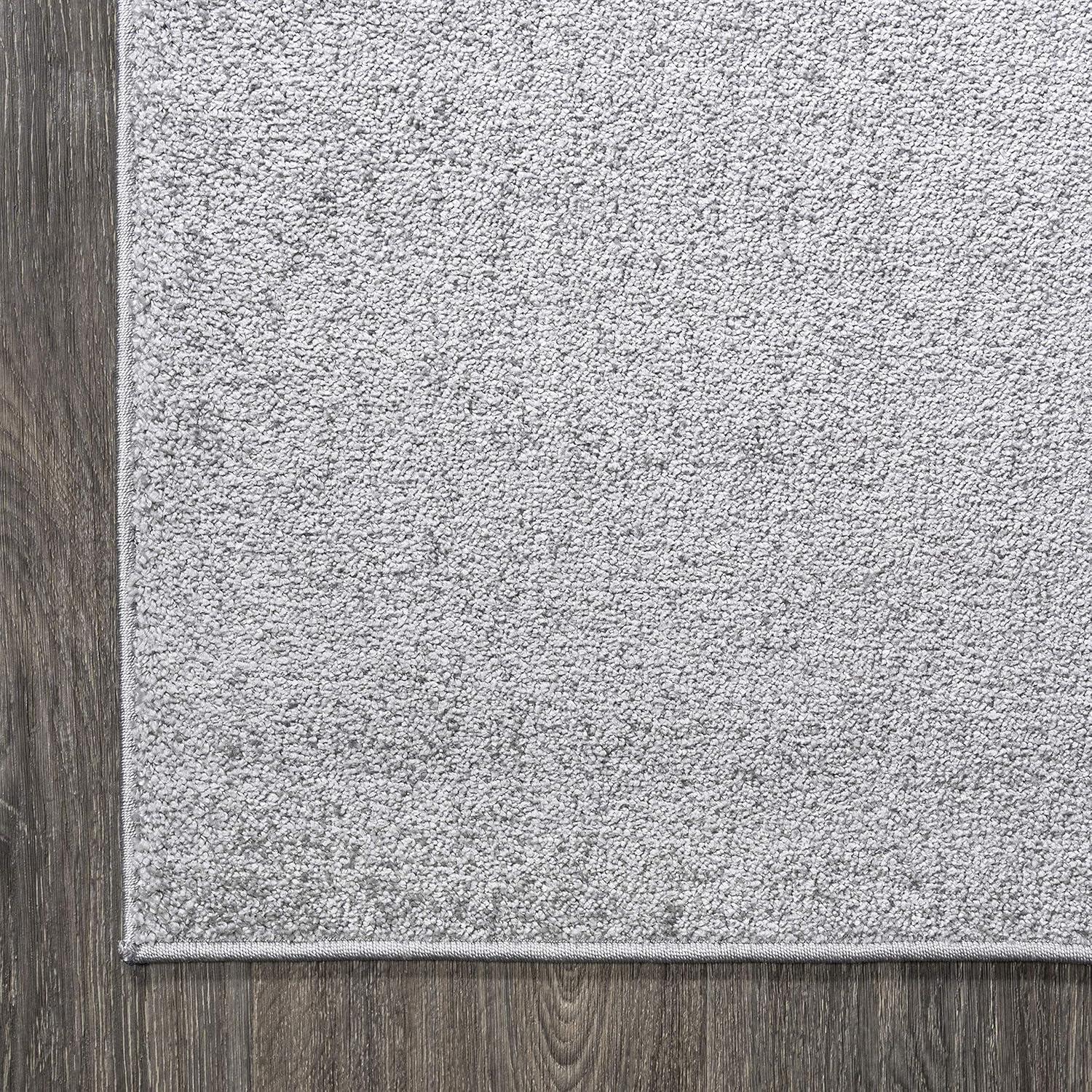 image:imageJONATHAN Y Haze Solid LowPile Light Gray Indoor Area Rug 4x6 CoastalBohemianMinimalistClassic EasyCleaning for Living RoomBedroomKitchenPet FriendlyNonShedding SEU100K4
