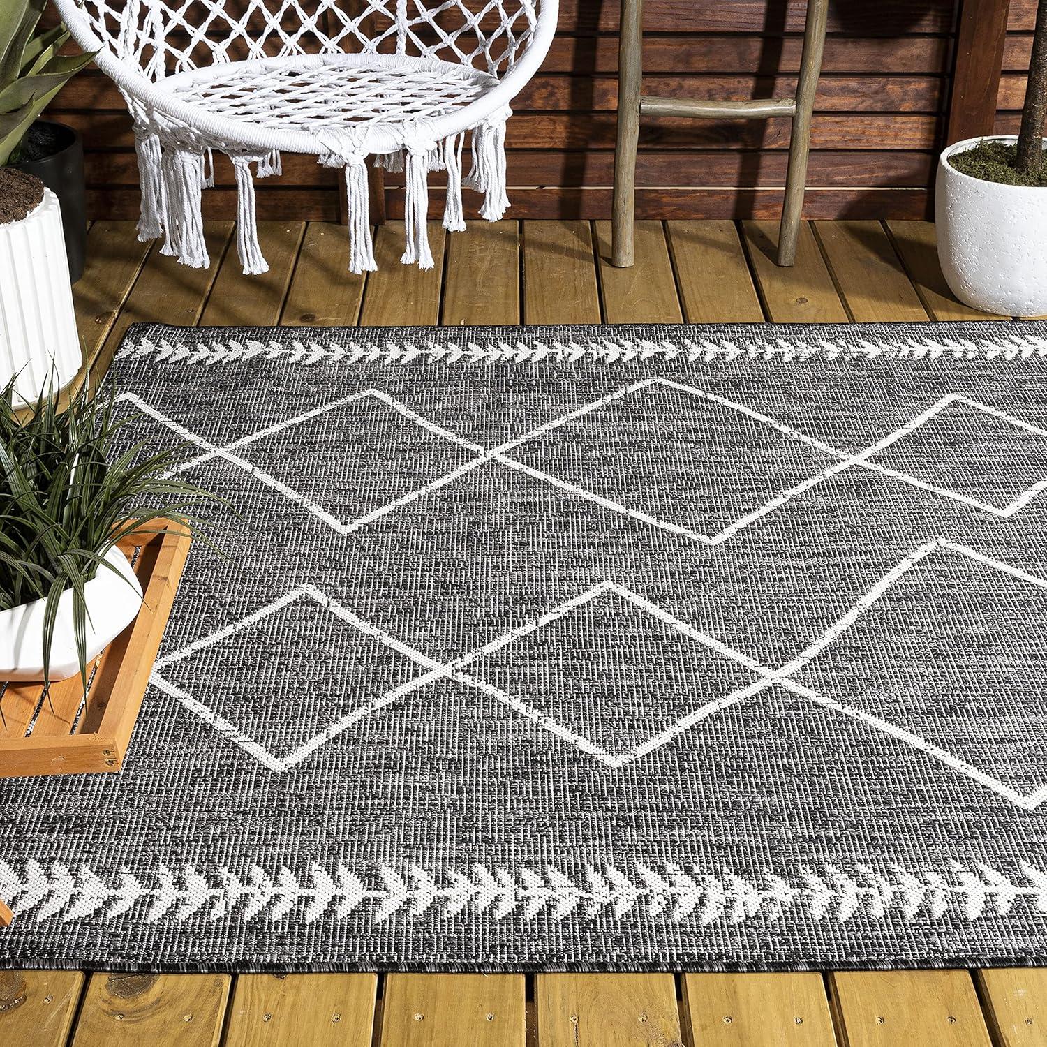 image:imageJONATHAN Y Tribal Diamond Trellis Indoor Outdoor Area Rug 3X5 BlackIvory Derya for Backyard Patio Porch EasyCleaning High Traffic PetFriendly NonShedding SMB129E3BlackIvory