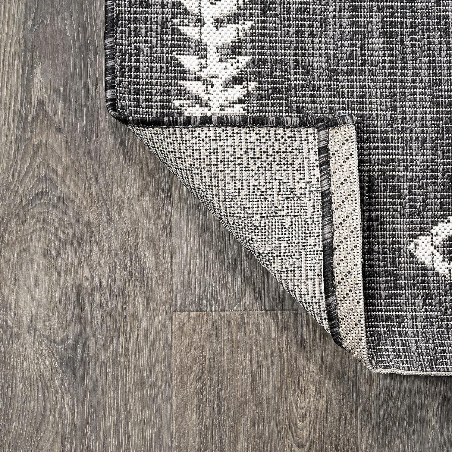image:imageJONATHAN Y Tribal Diamond Trellis Indoor Outdoor Area Rug 3X5 BlackIvory Derya for Backyard Patio Porch EasyCleaning High Traffic PetFriendly NonShedding SMB129E3BlackIvory