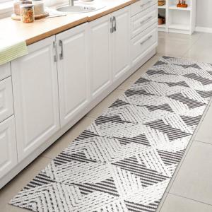 JONATHAN Y Art Deco Geometric Indoor Outdoor Runner Rug 2X8 Beige, Jazz High-Low Pile for Backyard, Patio, Porch, Easy-Cleaning, High Traffic, Pet-Friendly, Non-Shedding (SBH106B-28)(Black/Ivory)