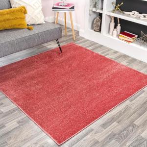 JONATHAN Y Haze Solid Low-Pile Red 5×5 Square Indoor Area Rug, Coastal,Bohemian,Minimalist,Classic, Easy-Cleaning for Living Room,Bedroom,Kitchen,Pet Friendly,Non-Shedding (SEU100E-5SQ)