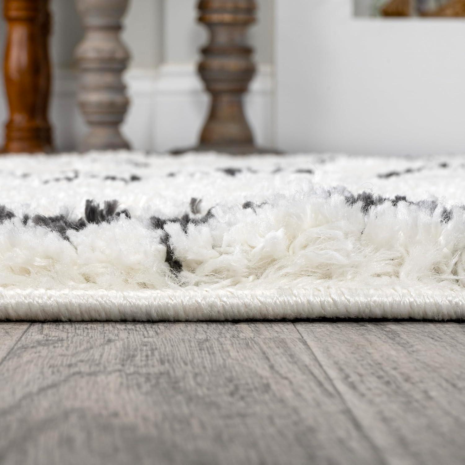 image:imageJONATHAN Y Calvia Moroccan Diamond Shag WhiteGray Runner Rug 2x8 Bohemian Contemporary EasyCleaning for Living Room Bedroom Kitchen Pet Friendly NonShedding MOH404A2879 x 10 Rectangular