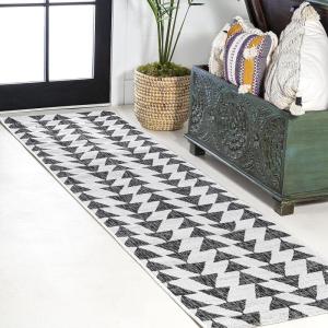 JONATHAN Y Tribal Geometric Indoor Outdoor Area Rug 5X8 Brown/Beige, Andratx Modern for Backyard, Patio, Porch, Easy-Cleaning, High Traffic, Pet-Friendly, Non-Shedding (SMB126A-5)(Ivory/Black)