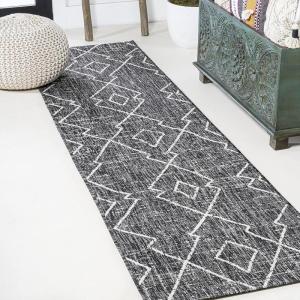 JONATHAN Y Tribal Diamond Trellis Indoor Outdoor Runner Rug 2X8 Beige/Brown, Carwa for Backyard, Patio, Porch, Easy-Cleaning, High Traffic, Pet-Friendly, Non-Shedding (SMB128A-28)(Black/Ivory)