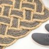 JONATHAN Y Scalloped Basketweave Coir Indoor Outdoor Mat 18″X30″ Natural/Bleach, Maeve Classic Coastal for Backyard, Patio, Porch, Easy-Cleaning, High Traffic, Pet-Friendly Non-Shedding NRF100B-1830(Gray/Bleach)