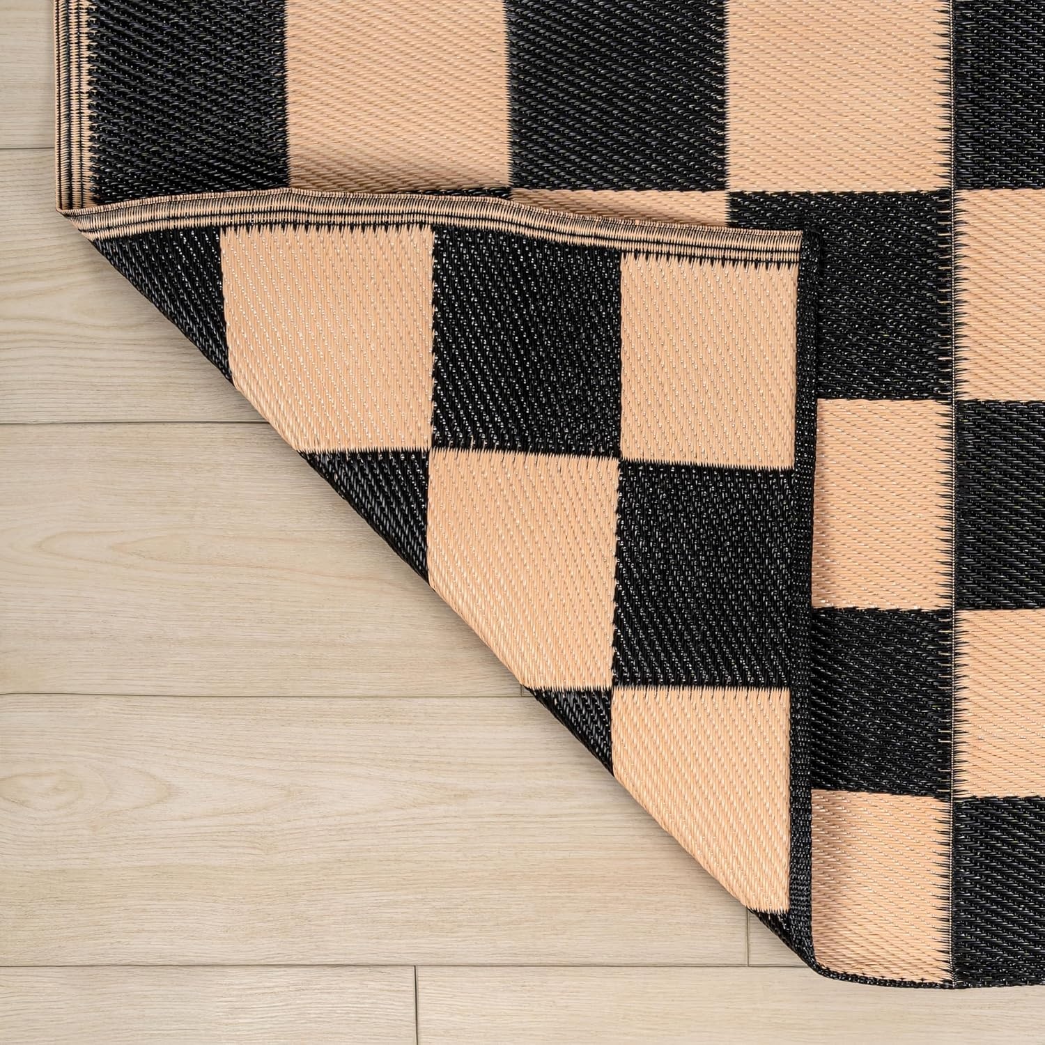 image:imageJONATHAN Y Meadow Grace Polypropylene Bishop Geometric Checker Waterproof Reversible Plastic Straw Outdoor Area Rug for Patio and Entryway 3 x 5 Black and Cream MDW103A3BlackCream