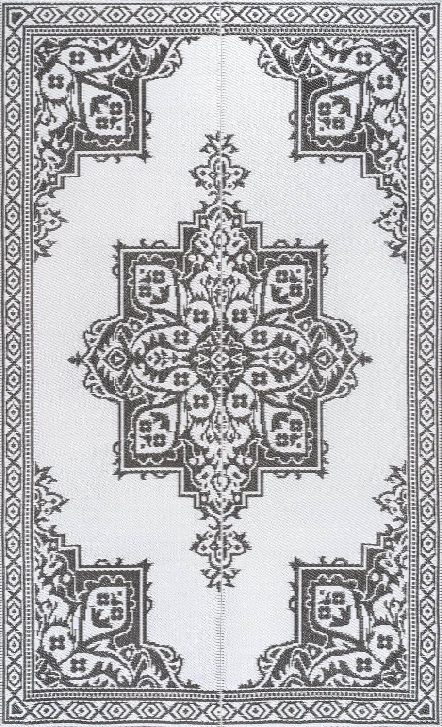 image:imageJONATHAN Y Meadow Grace Polypropylene Dory Medallion Border Waterproof Reversible Plastic Straw Outdoor Area Rug for Patio and Entryway 3 x 5 Gray and White MDW102B3GrayWhite
