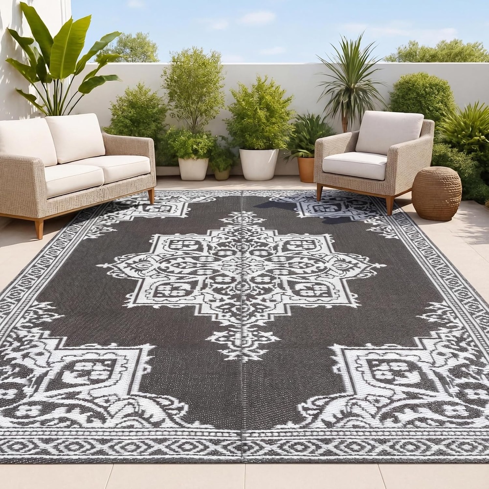 image:imageJONATHAN Y Meadow Grace Polypropylene Dory Medallion Border Waterproof Reversible Plastic Straw Outdoor Area Rug for Patio and Entryway 3 x 5 Gray and White MDW102B3GrayWhite